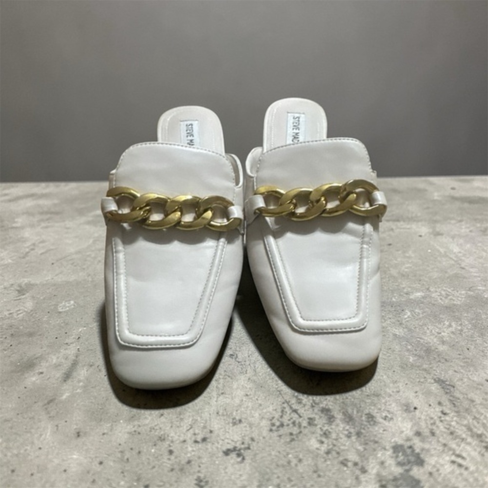 Steve Madden White Chain Mules – Size 7 – Slip-On Backless Loafer Flats